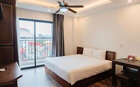 Hanoi Apartment Lac Long Quan